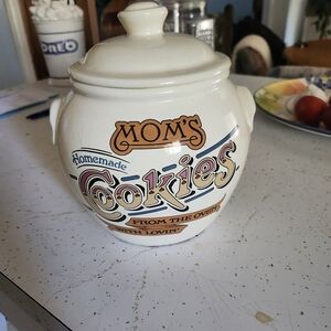 Moms  Cookie Jar